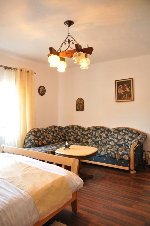 Home Tara Haţeg Oda fotoğraf